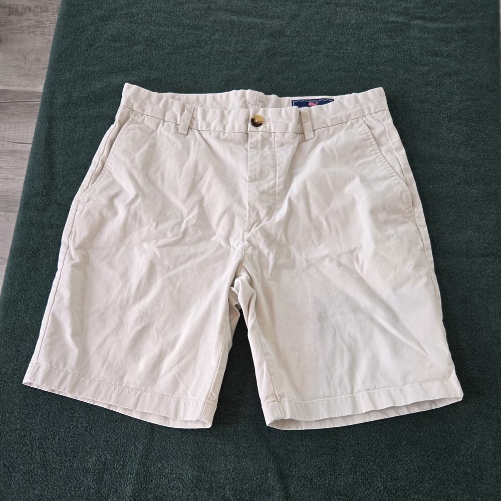 Vineyard Vines Men's Cream Flat Front Shorts 34